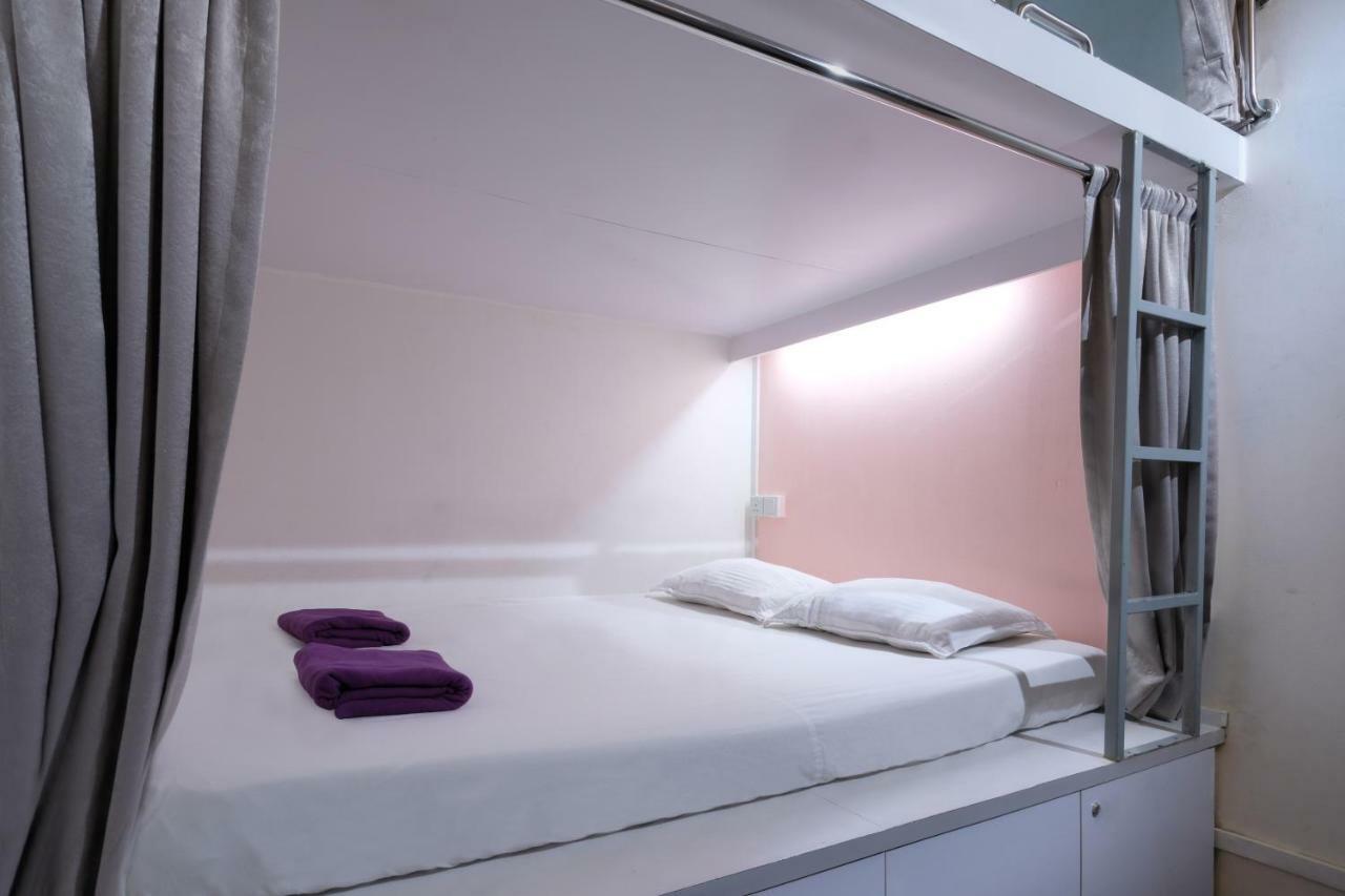 Pillow Talk Hotel kapsul