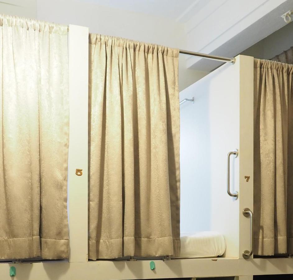 Pillow Talk Hotel kapsul